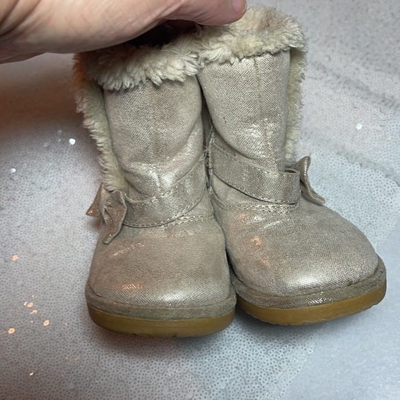 Girls Dora the Explorer toddler boots. Size 5 1/2 - Picture 11 of 11